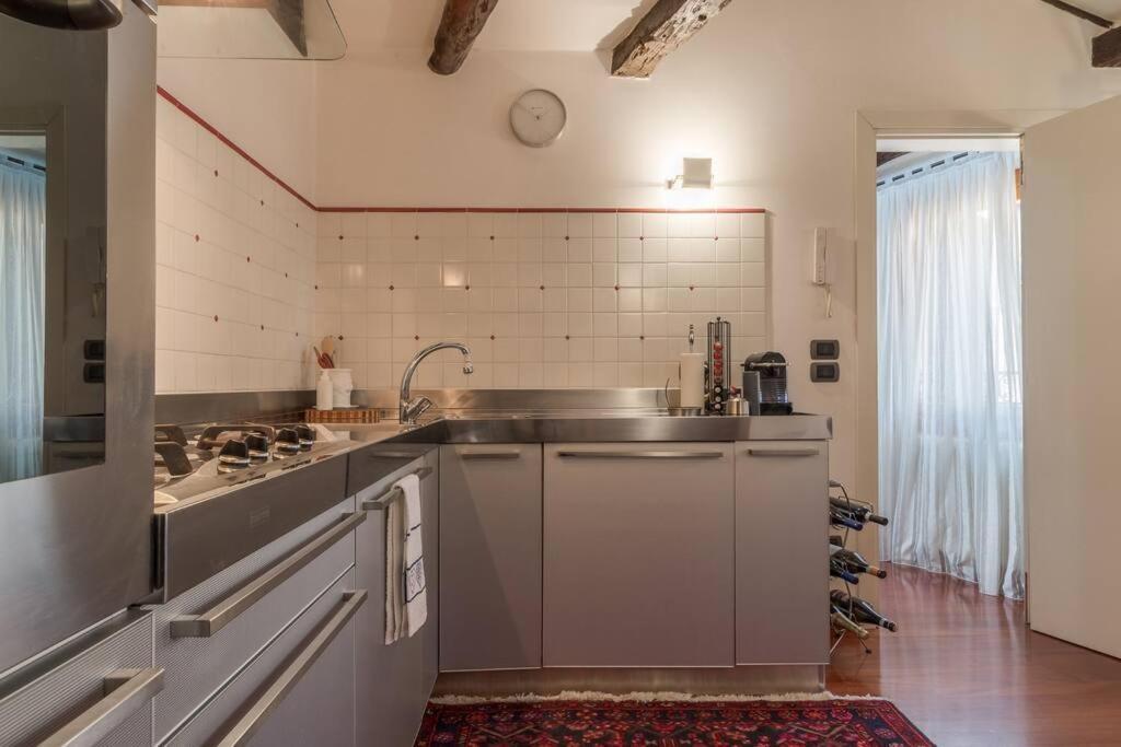 Charming Loft With Roof Terrace Close To S. Marco Appartamento Venezia