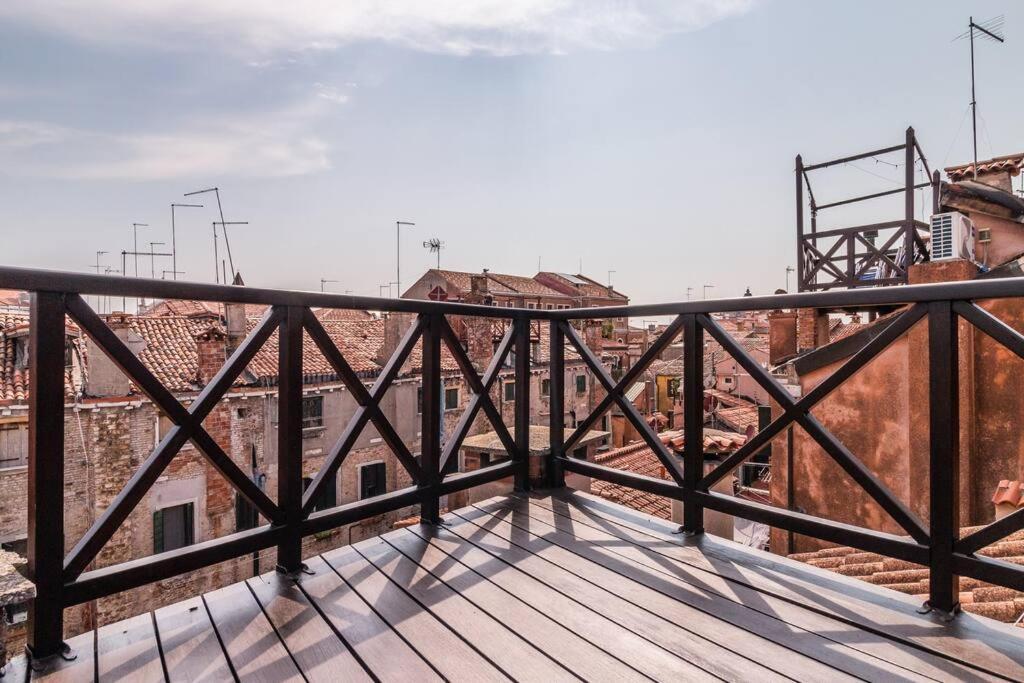 Charming Loft With Roof Terrace Close To S. Marco * Venezia